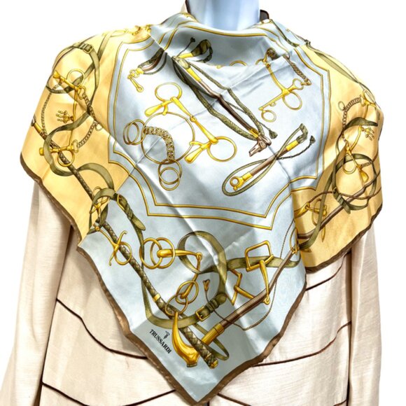 Vintage TRUSSARDI  100% Scarf Silk Square 23” gray brown gold  yellow chain(65) - Picture 4 of 9